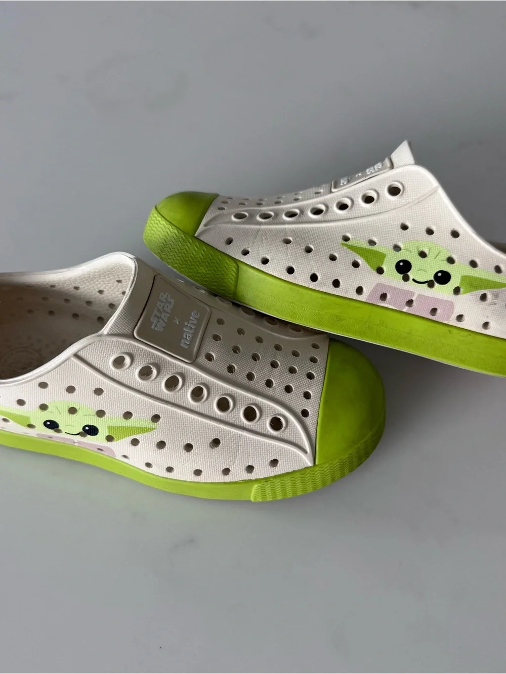 Native x Star Wars Jefferson Slip-On Shoes (Baby Yoda)